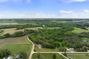18486 625th St, Dodge Center, MN 55927 - Photo 2