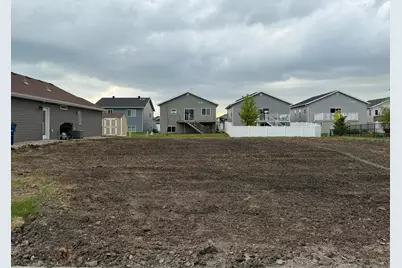 4541 19th Street S, Moorhead, MN 56560 - Photo 2