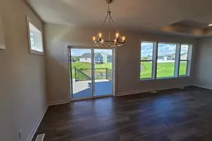 1587 Creekwood Dr, New Richmond, WI 54017 - Photo 14