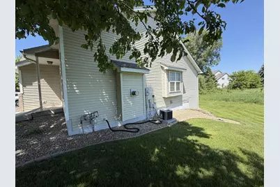 402 Creekside Drive, Buffalo, MN 55313 - Photo 6