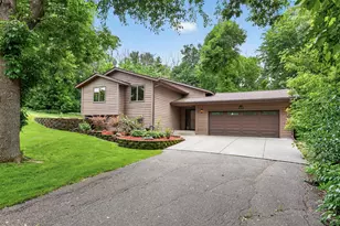 505 Zinnia Ln N, Plymouth, MN 55441 - Photo 1