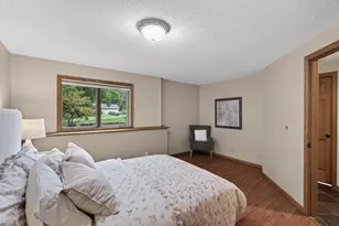 505 Zinnia Ln N, Plymouth, MN 55441 - Photo 28