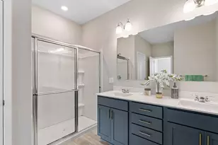 2156 Blf Hts Dr, Shakopee, MN 55379 - Photo 10
