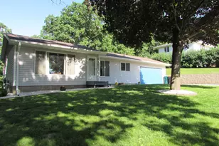 233 E Amber Lake Dr, Fairmont, MN 56031 - Photo 1