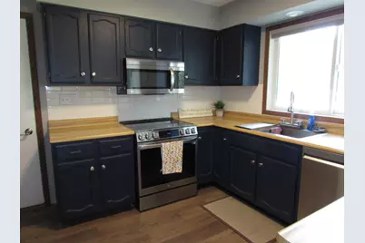 233 E Amber Lake Drive, Fairmont, MN 56031 - Photo 6