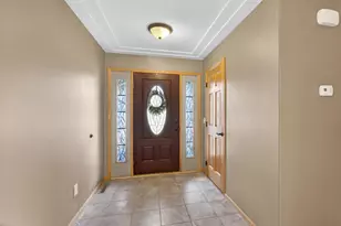 2823 Dunlap Ln SE, Rochester, MN 55904 - Photo 2
