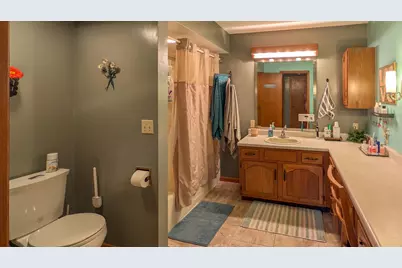 350 Thurman Street, Wells, MN 56097 - Photo 10