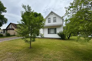 535 1st Ave N, Perham, MN 56573 - Photo 6