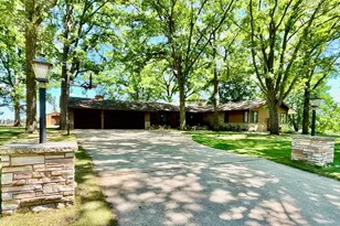 930 Woodland Cir, Long Prairie, MN 56347 - Photo 2
