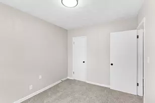 1985 Prosperity Rd, Maplewood, MN 55109 - Photo 12