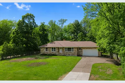 1985 Prosperity Road, Maplewood, MN 55109 - Photo 2