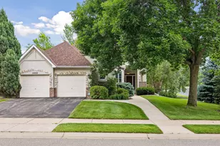 18464 Farmstead Cir, Eden Prairie, MN 55347 - Photo 2