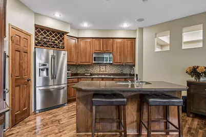 18464 Farmstead Circle, Eden Prairie, MN 55347 - Photo 16
