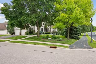 18464 Farmstead Cir, Eden Prairie, MN 55347 - Photo 44