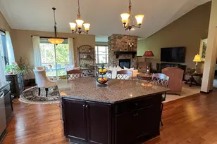 10788 Lyndale Bluffs Trail, Bloomington, MN 55420 - Photo 8