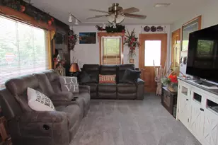 200 Kenzie St, Sherburn, MN 56171 - Photo 12