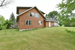 708 N Shore Dr, Battle Lake, MN 56515 - Photo 32