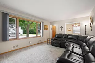 213 7th Ave NE, Waseca, MN 56093 - Photo 6
