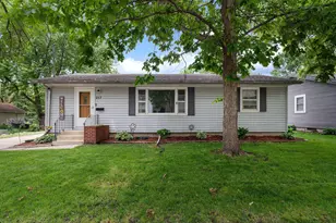 213 7th Ave NE, Waseca, MN 56093 - Photo 1