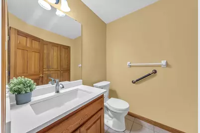 10408 Eagle Pointe Trail, Woodbury, MN 55129 - Photo 18