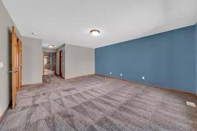 10408 Eagle Pointe Trail, Woodbury, MN 55129 - Photo 10
