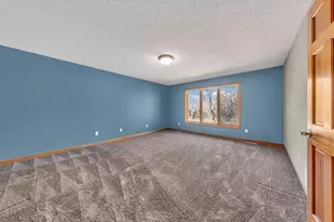 10408 Eagle Pointe Trail, Woodbury, MN 55129 - Photo 8