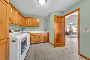 10408 Eagle Pointe Trail, Woodbury, MN 55129 - Photo 26