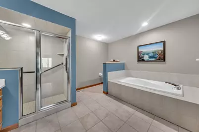 10408 Eagle Pointe Trail, Woodbury, MN 55129 - Photo 12