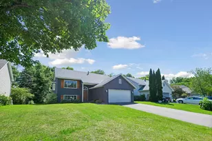 309 Wildhurst Rd, Waconia, MN 55387 - Photo 4