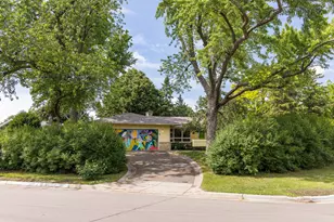 1953 Summer St, Falcon Heights, MN 55113 - Photo 2