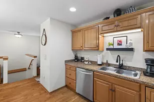 38272 Explorer Cir, North Branch, MN 55056 - Photo 4