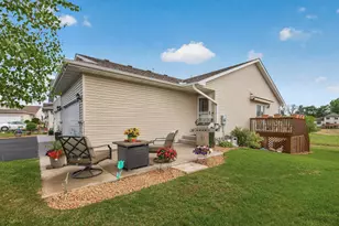 38272 Explorer Cir, North Branch, MN 55056 - Photo 2