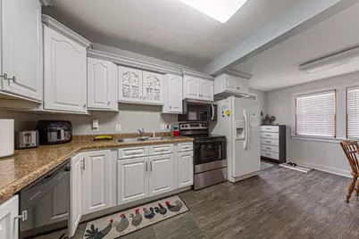 910 8th Avenue SW, Austin, MN 55912 - Photo 8