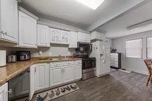 910 8th Ave SW, Austin, MN 55912 - Photo 8
