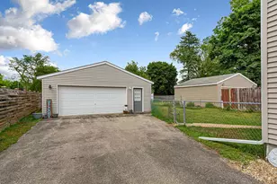 910 8th Ave SW, Austin, MN 55912 - Photo 4