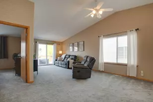 4313 39 1/2 Ave S, Fargo, ND 58104 - Photo 4