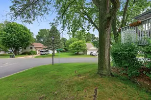 1738 Woodgate Ln, Eagan, MN 55122 - Photo 30