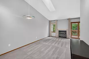 7359 Bren Ln, Eden Prairie, MN 55346 - Photo 4
