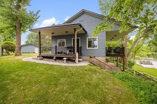 10421 Park Cir, Pine City, MN 55063 - Photo 2