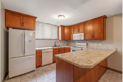 813 6th Avenue N #B7, Fargo, ND 58102 - Photo 4