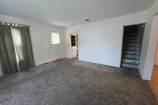213 E Fremont St, Spring Valley, MN 55975 - Photo 4