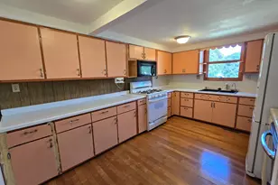213 E Fremont St, Spring Valley, MN 55975 - Photo 10