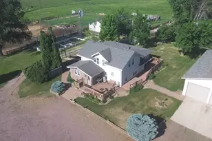 654 91st St, Beaver Creek, MN 56116 - Photo 4