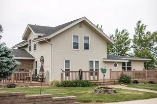 654 91st St, Beaver Creek, MN 56116 - Photo 6