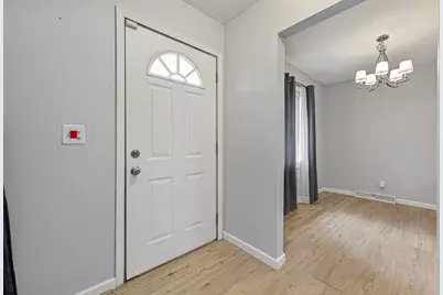 819 Morgan Avenue N, Minneapolis, MN 55411 - Photo 10