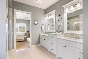 15489 Legacy Oaks Trl, Minnetonka, MN 55391 - Photo 22