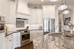 15489 Legacy Oaks Trl, Minnetonka, MN 55391 - Photo 16