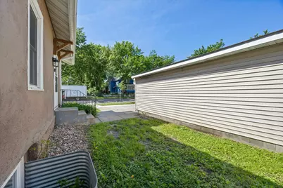 631 Western Avenue N, Saint Paul, MN 55103 - Photo 48