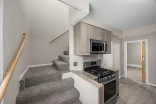 631 Western Ave N, Saint Paul, MN 55103 - Photo 16