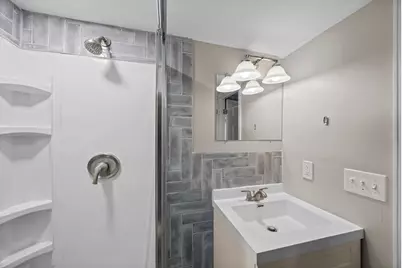 631 Western Avenue N, Saint Paul, MN 55103 - Photo 36